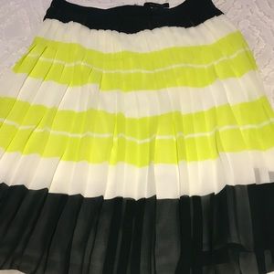 Ann Taylor pleaded skirt